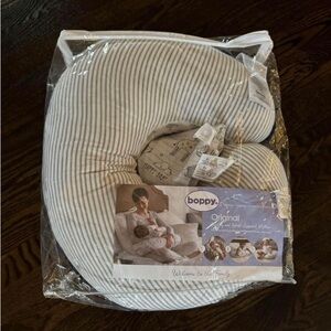 Boppy Nursing Pillow (with 2 covers)